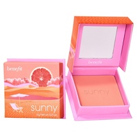 Benefit Cosmetics Benefit Teint Sunny in warmem Korallenrot 6